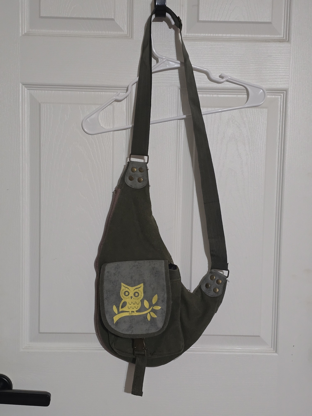 Baggallini Olive Green Canvas Crossbody Bag with Yellow Owl